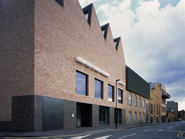 Ipari épületből galéria: a Newport Street Gallery, a RIBA Stirling Prize idei nyertese	